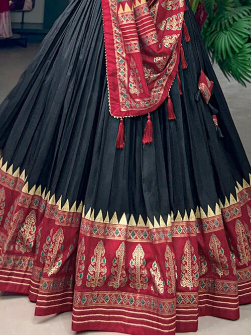 Tussar Silk Print With Foil Print With Heavy Tassels In Black Color