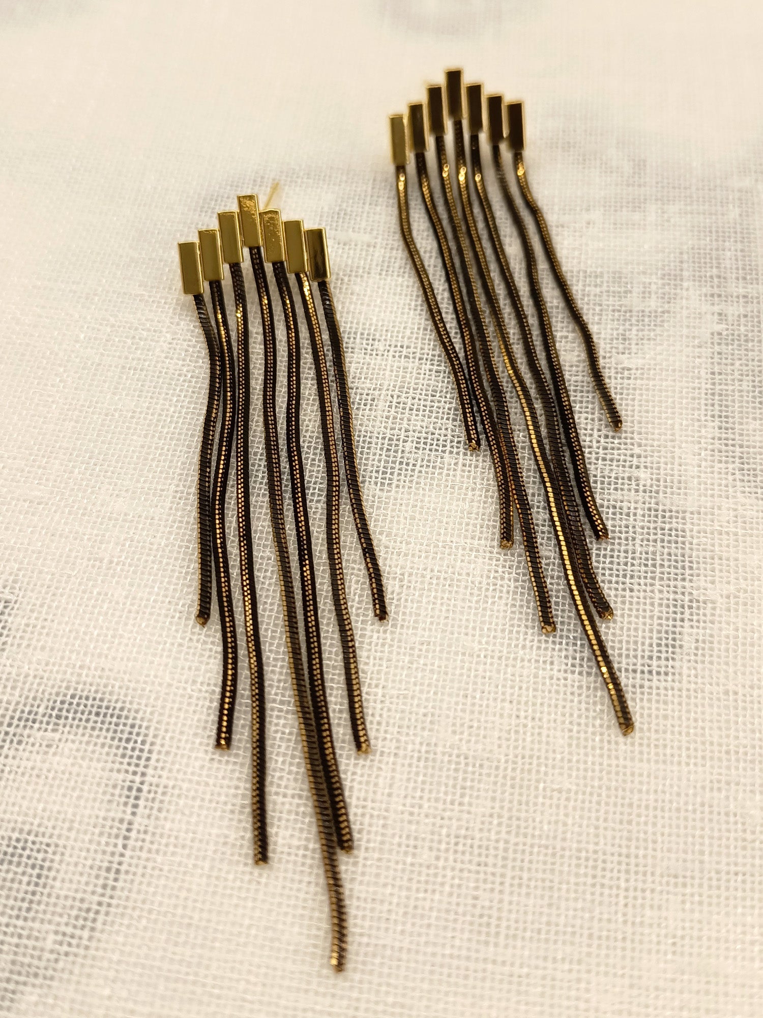 Bala Black Western Earrings - qivii