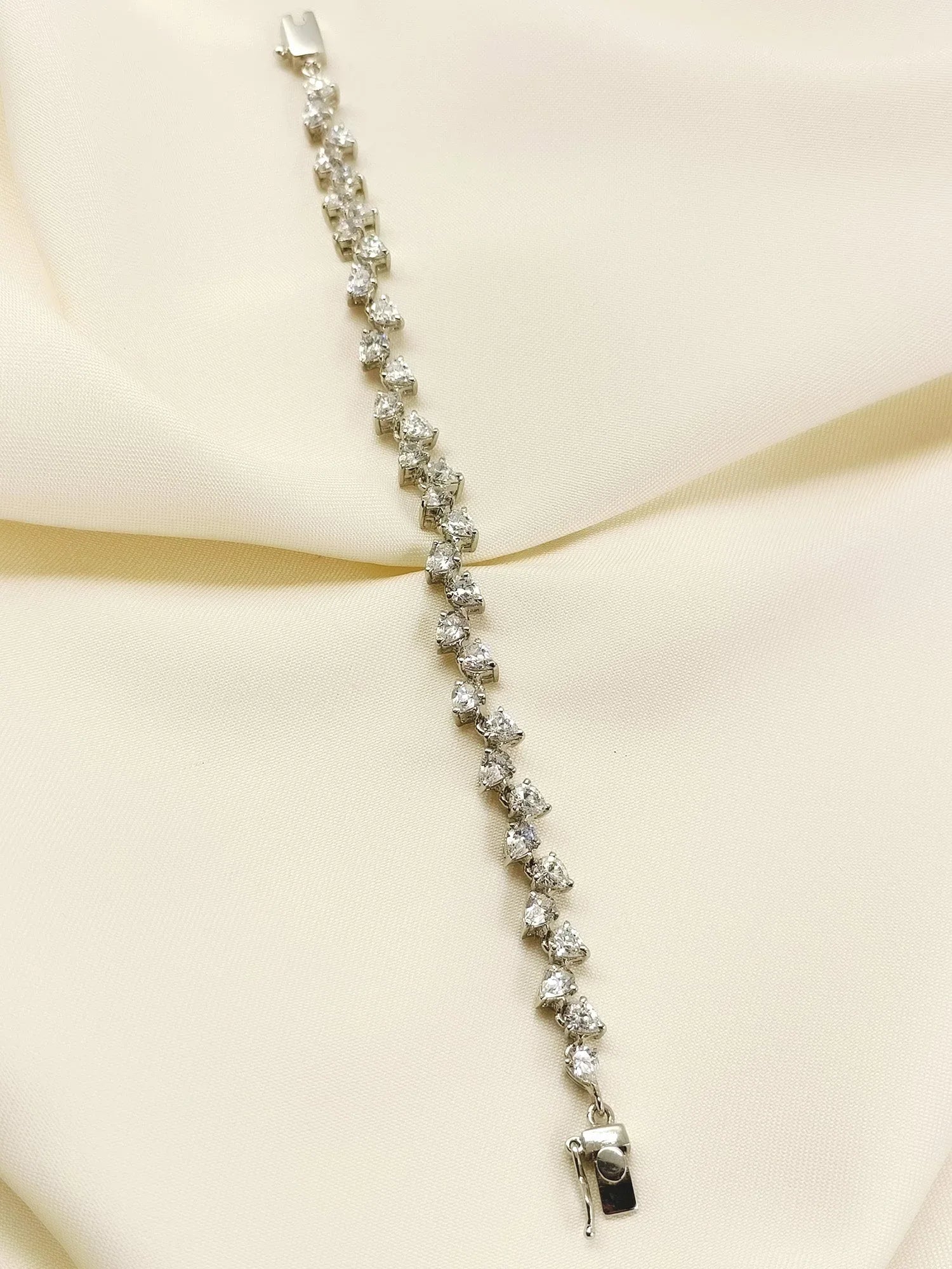Shama White 92.5 Silver American Diamond Bracelet