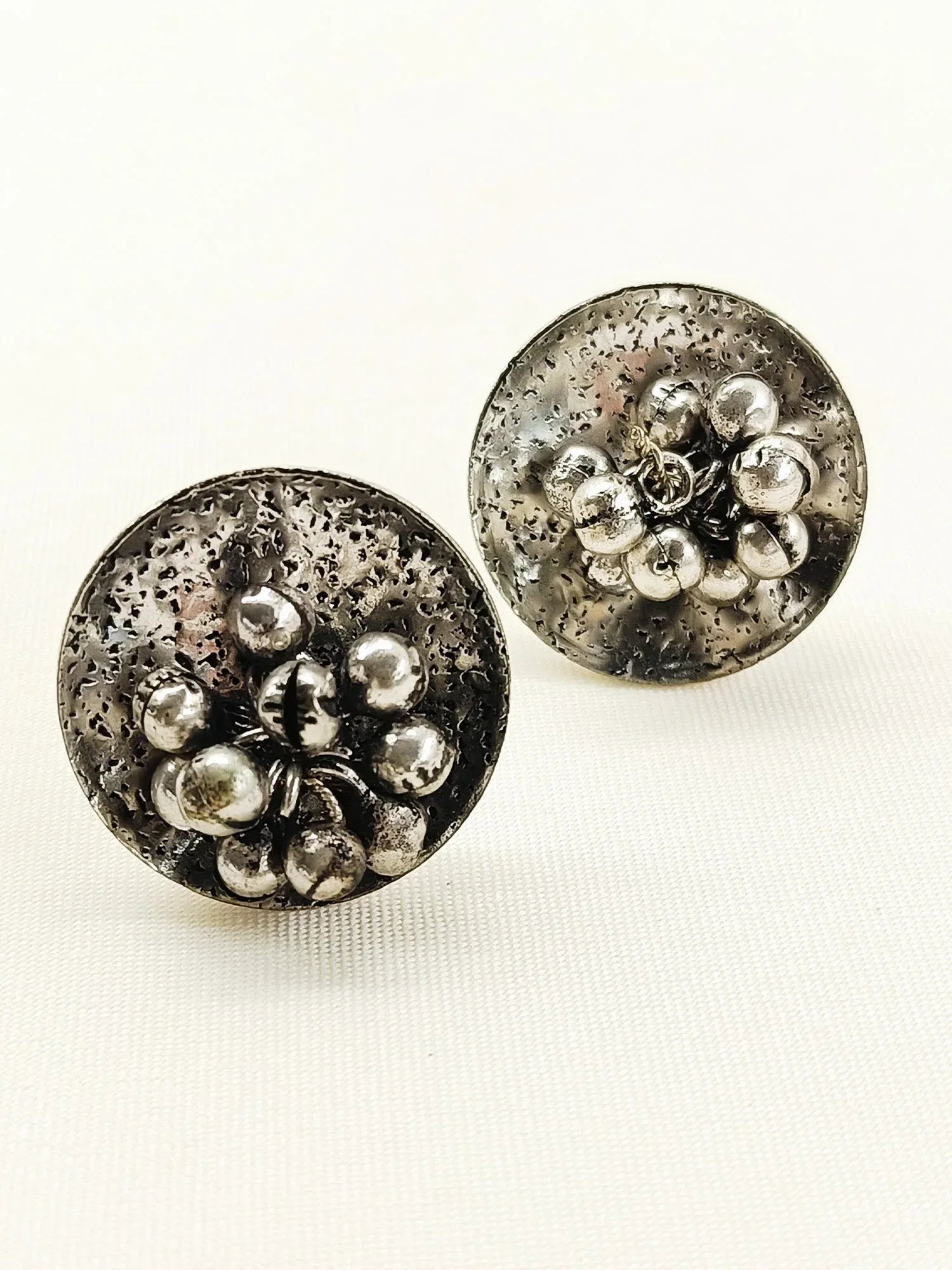 Vedatita Plain Oxidized Tops