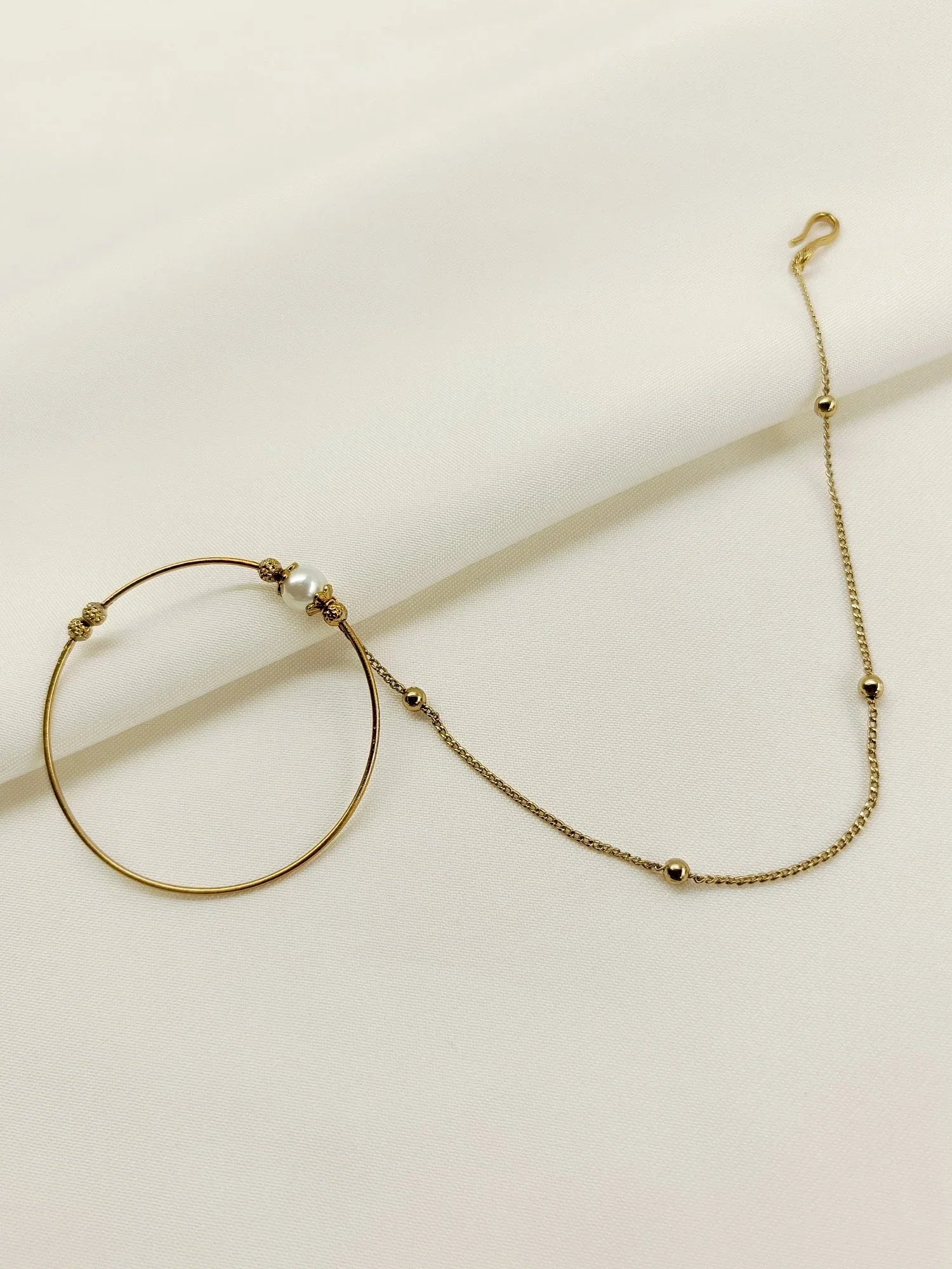 Kashfaa White Pearl Antique Nath