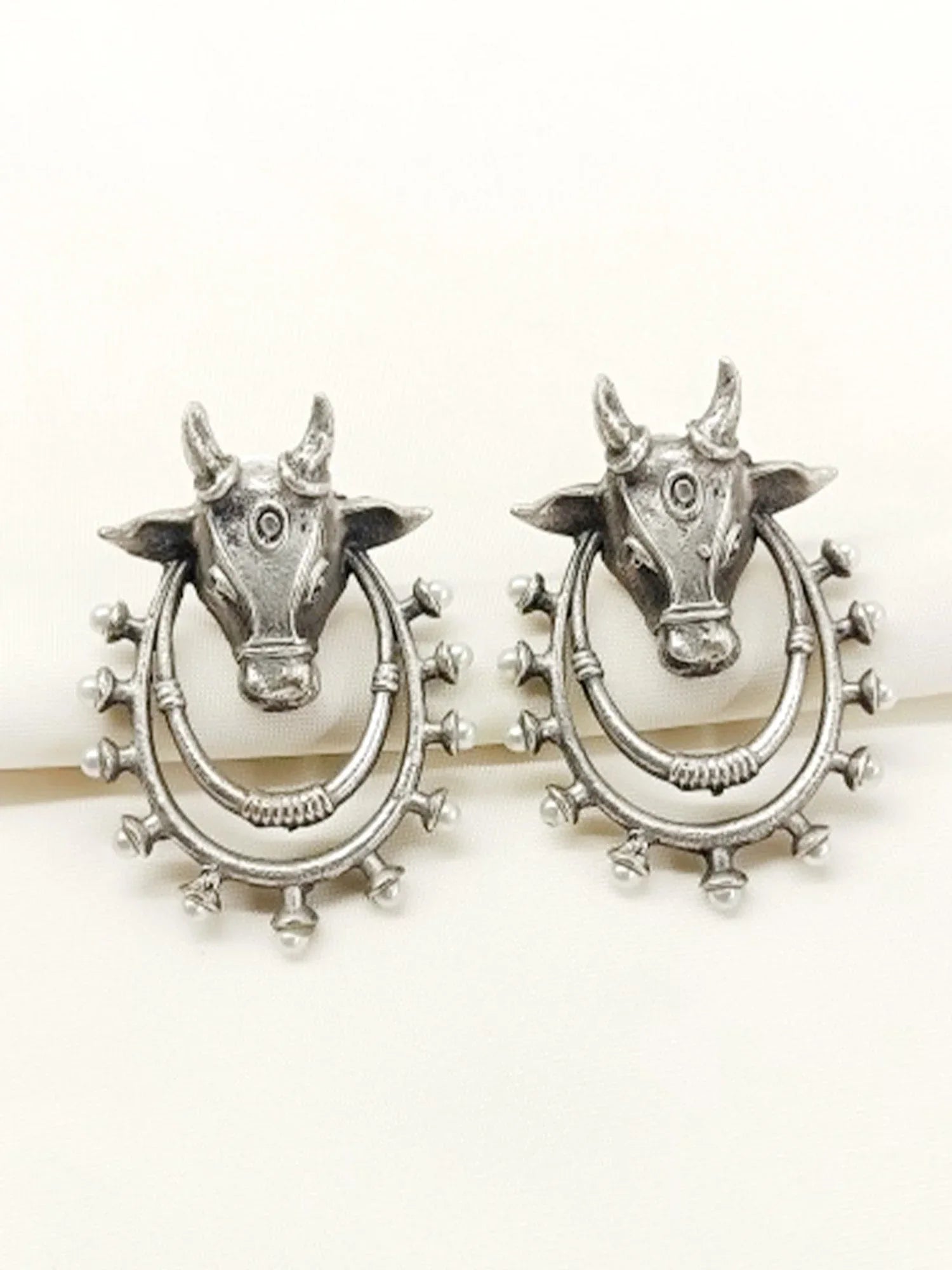 Chayana Plain Oxidized Earring
