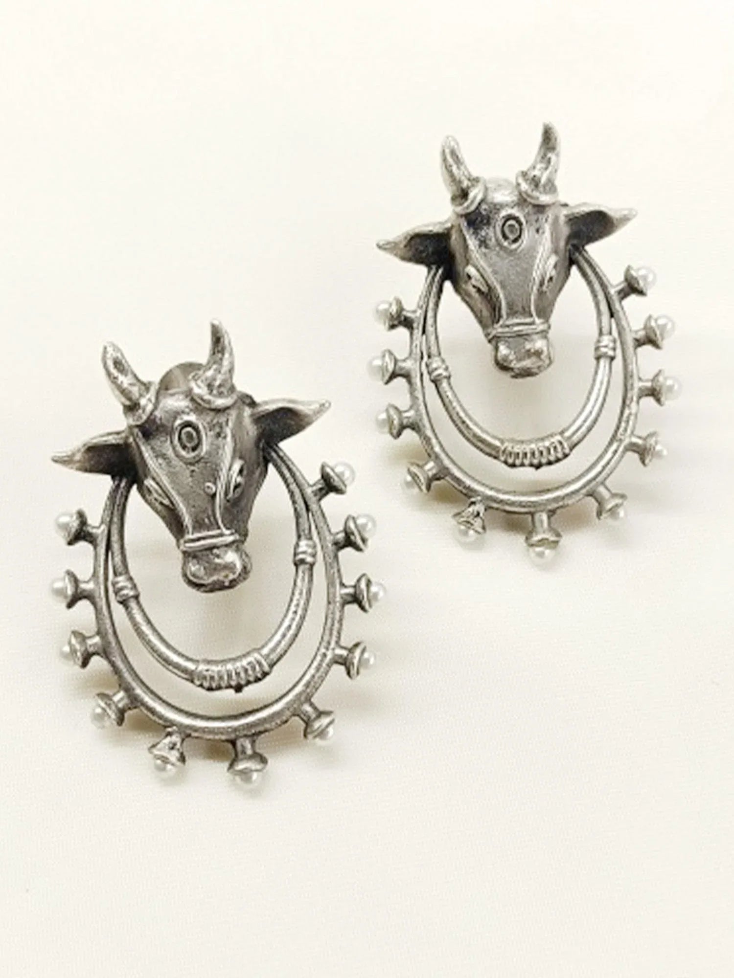 Chayana Plain Oxidized Earring