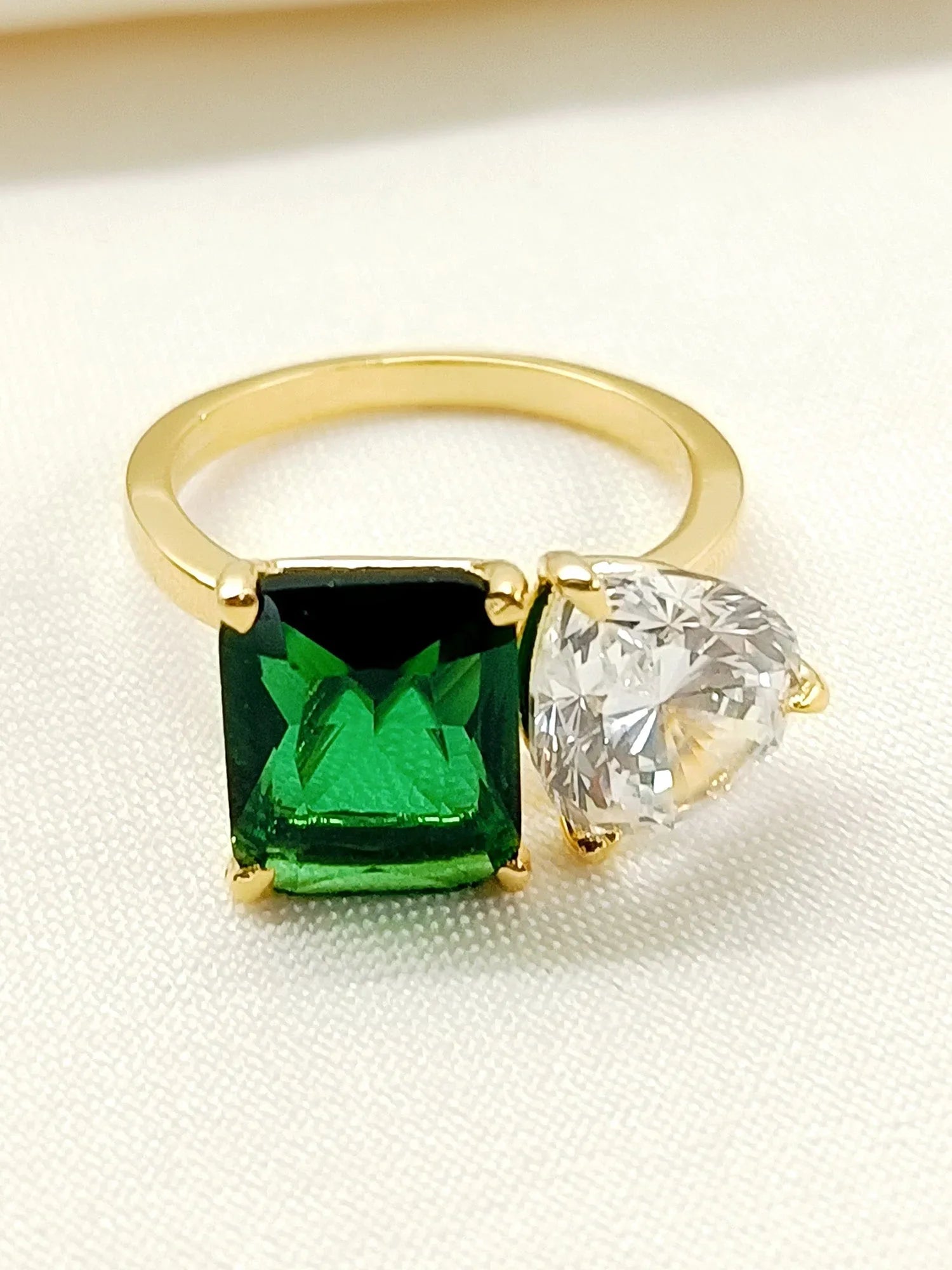 Gauhar 92.5 Silver Swarovski Stone Finger Ring
