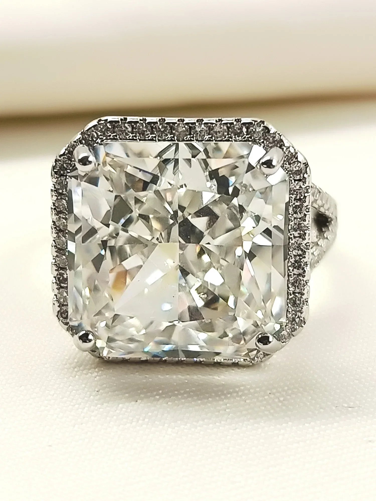 Ratna White American Diamond Finger Ring