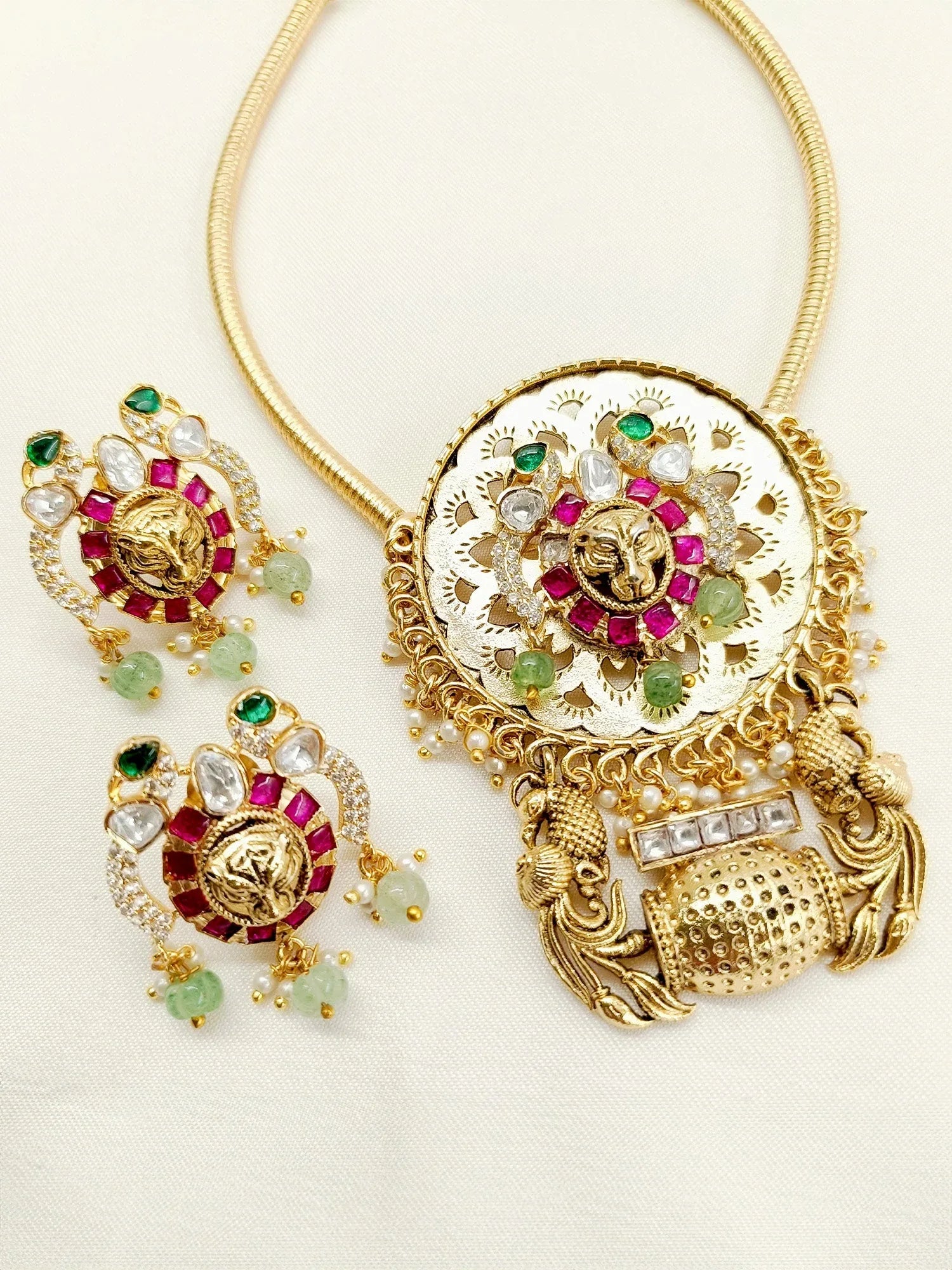 Kendy R&G Antique Necklace Set