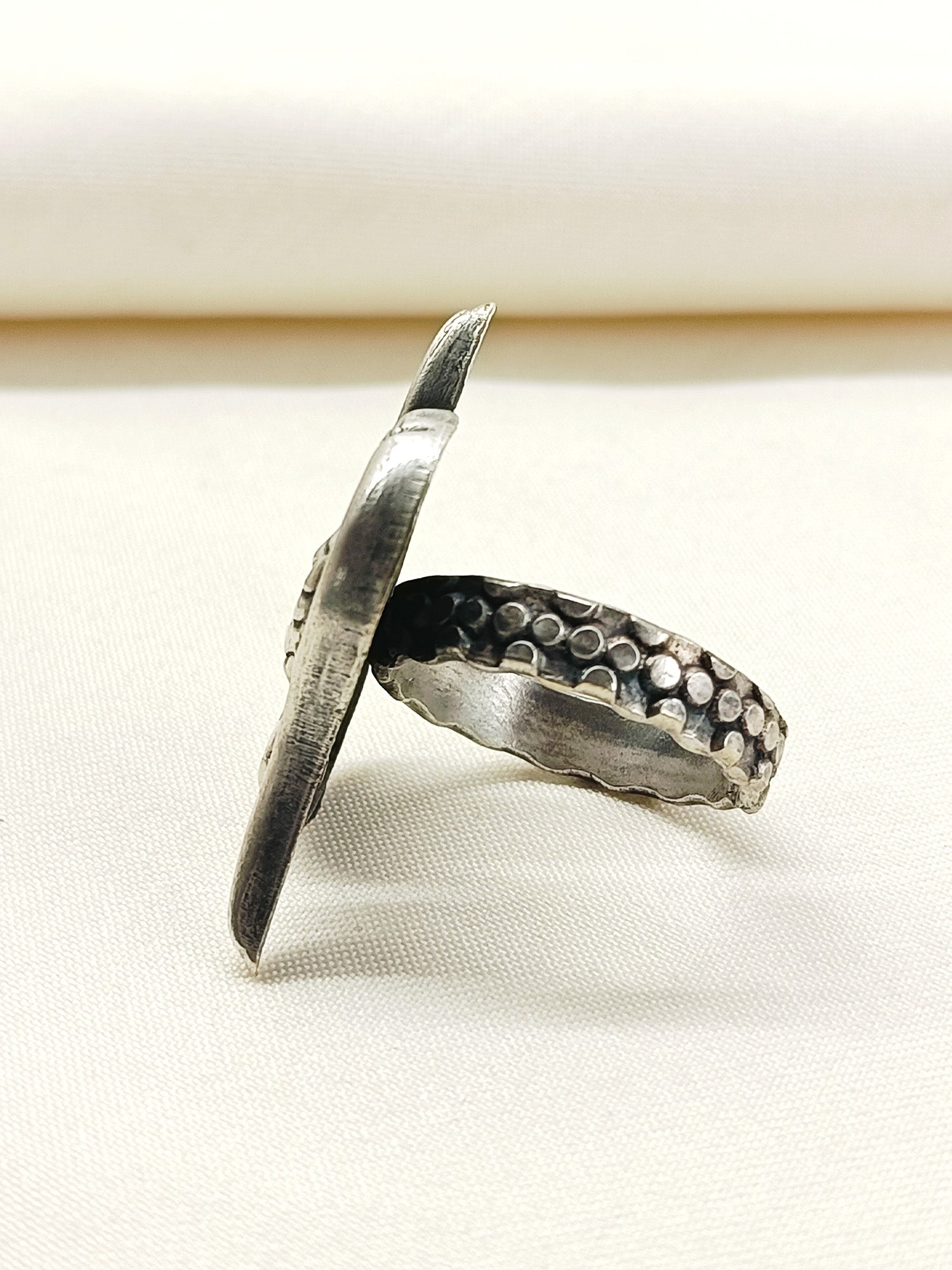 Gunjal Plain Oxidized Finger Ring