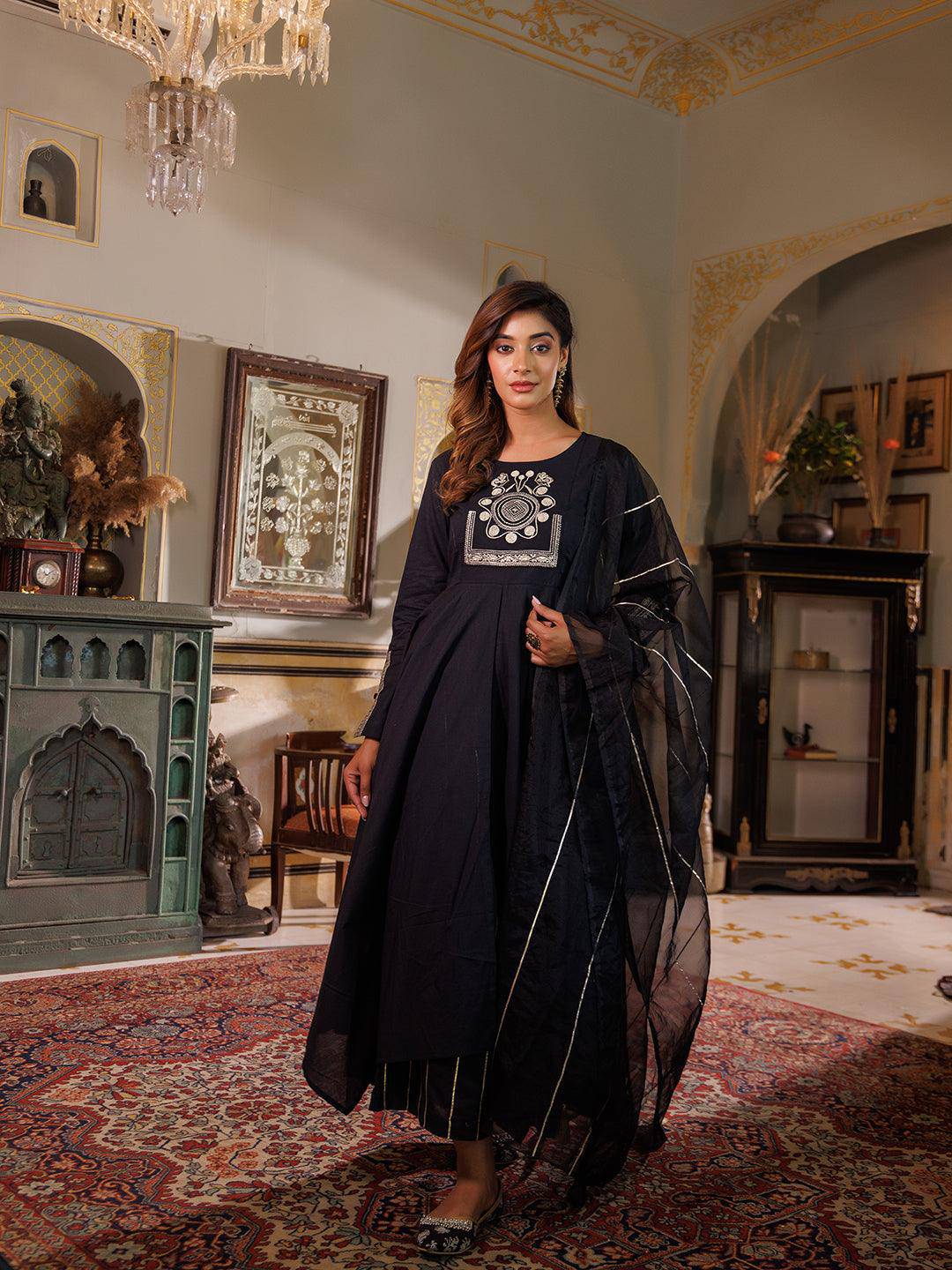 Black Kurta Set - qivii