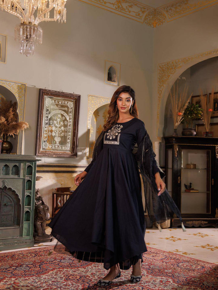 Black Kurta Set - qivii