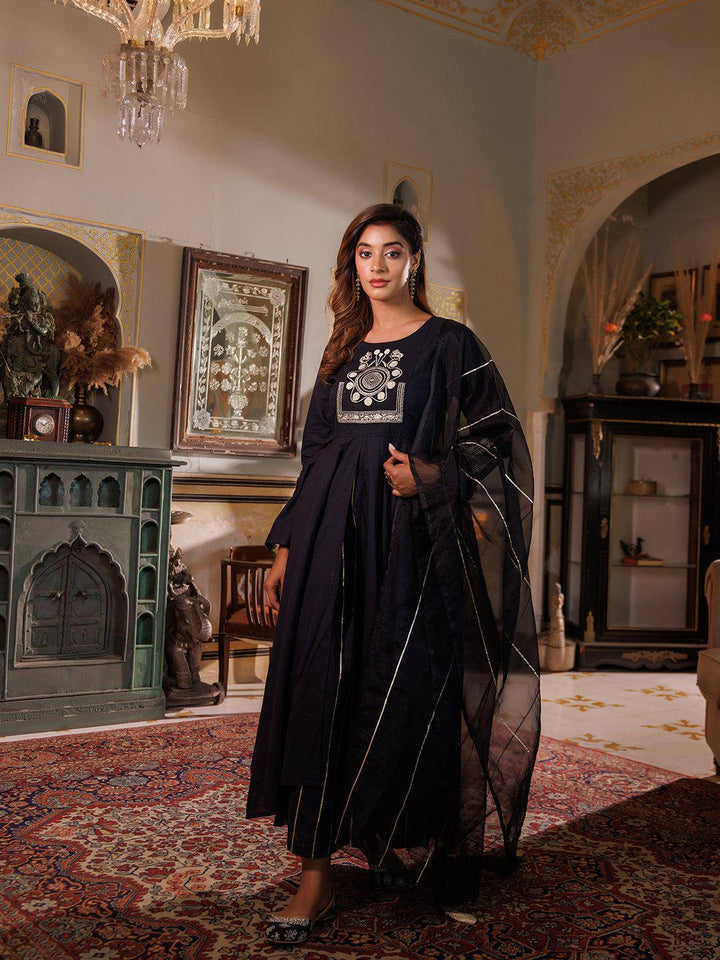 Black Kurta Set - qivii