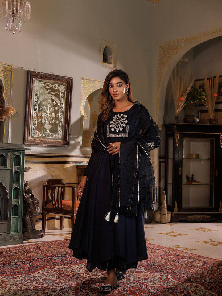 Black Kurta Set - qivii