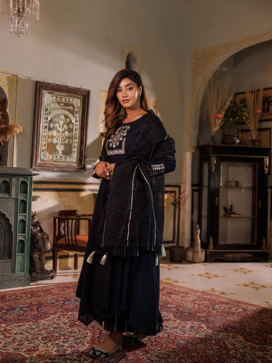 Black Kurta Set - qivii