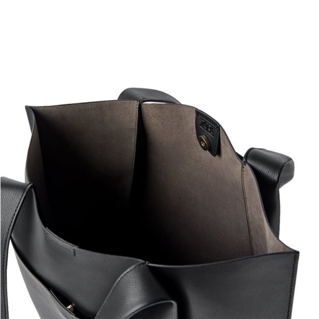Galya | Tote Bag  - By Qivii