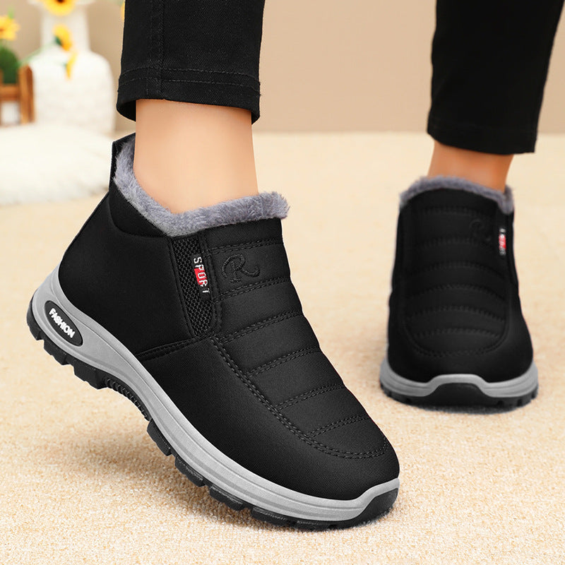Black Bootara Women's Lunwick winter ankle boots with plush lining, side zipper, and cushioned sole, available in US sizes 4-12.5.