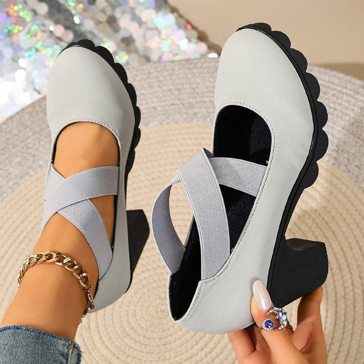 Women's Bootara Ainsley Mary Jane shoes with round toe, cross-straps, chunky lug sole, and block heels in US size 4-10.5.