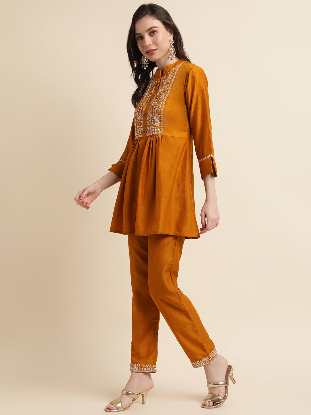 BROWN CHINON WESTERN SHORT TOP - BY QIVII