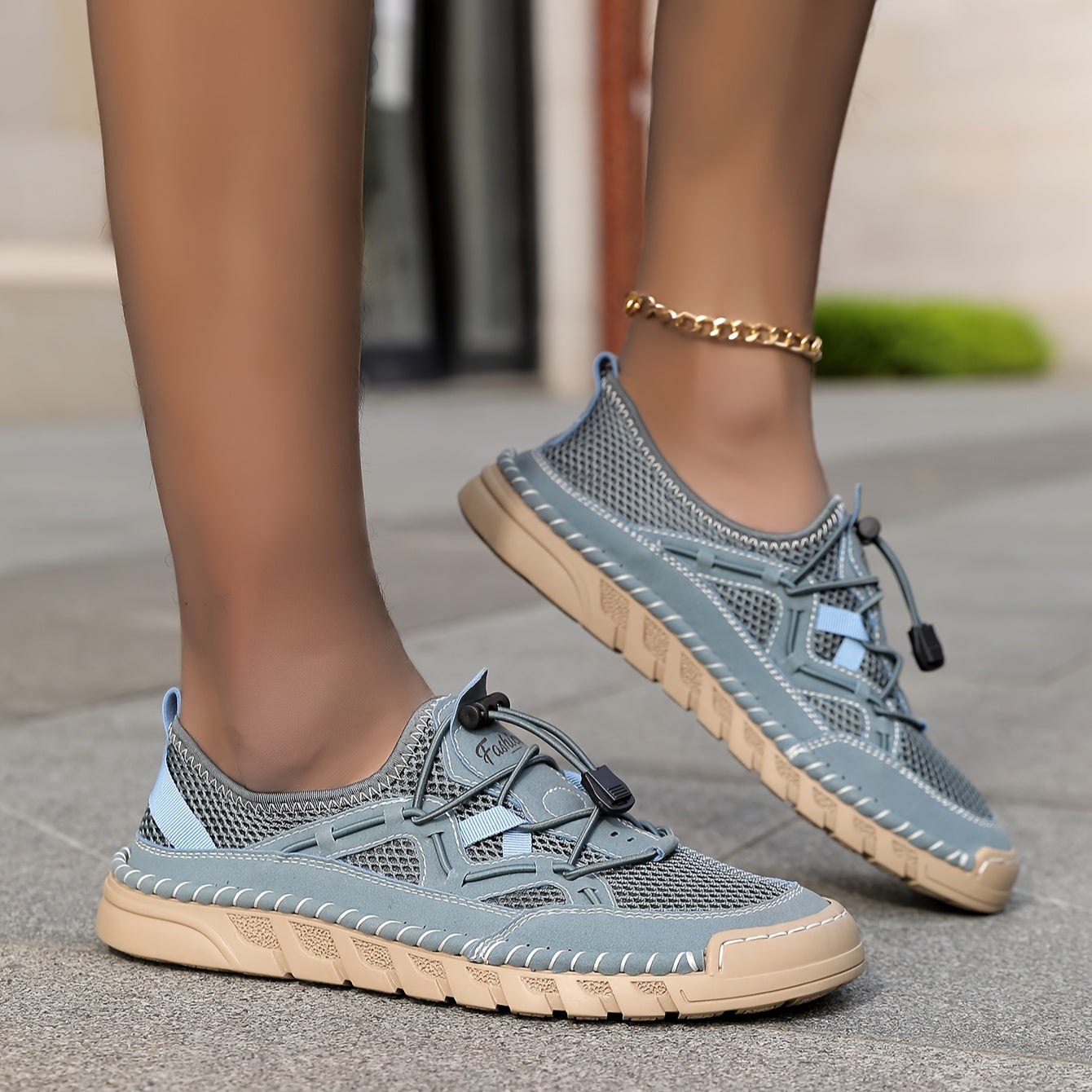 Elara – Der atmungsaktive Komfortschuh  - By Qivii