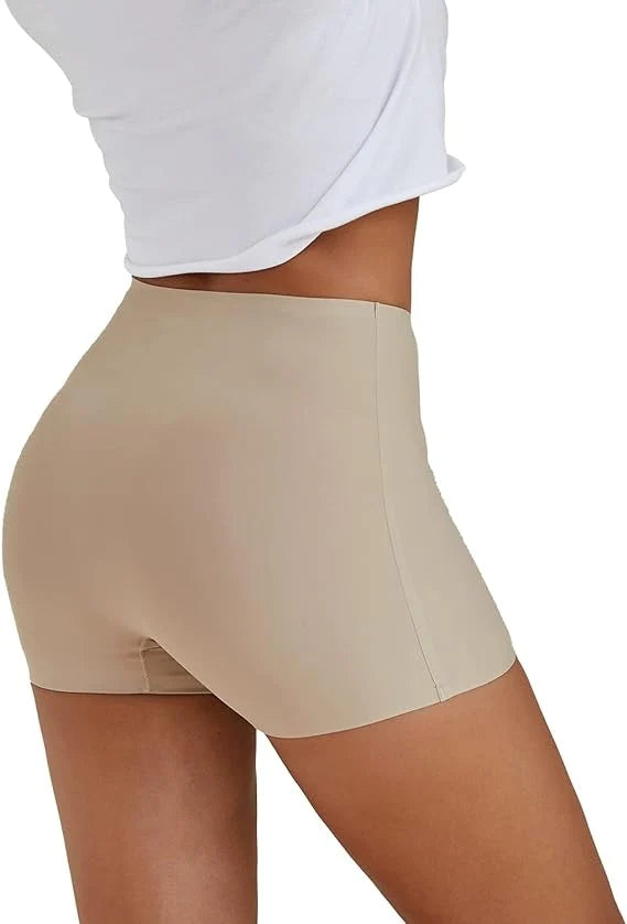 Solid Elastic Seamless Non-Slip Boyshorts Underwear  - By Qivii