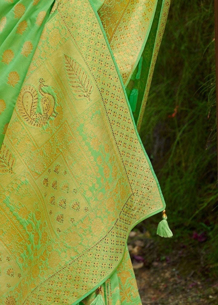 Fern Green Zari Woven Banarasi Silk Saree | Stitched Blouse - qivii