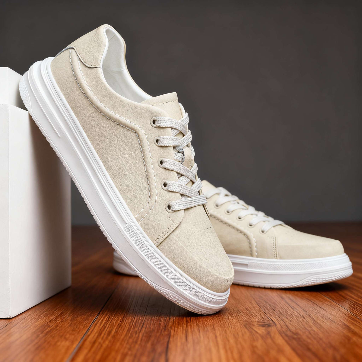 Roger Hicks | men's Leather Sneakers  - By Qivii