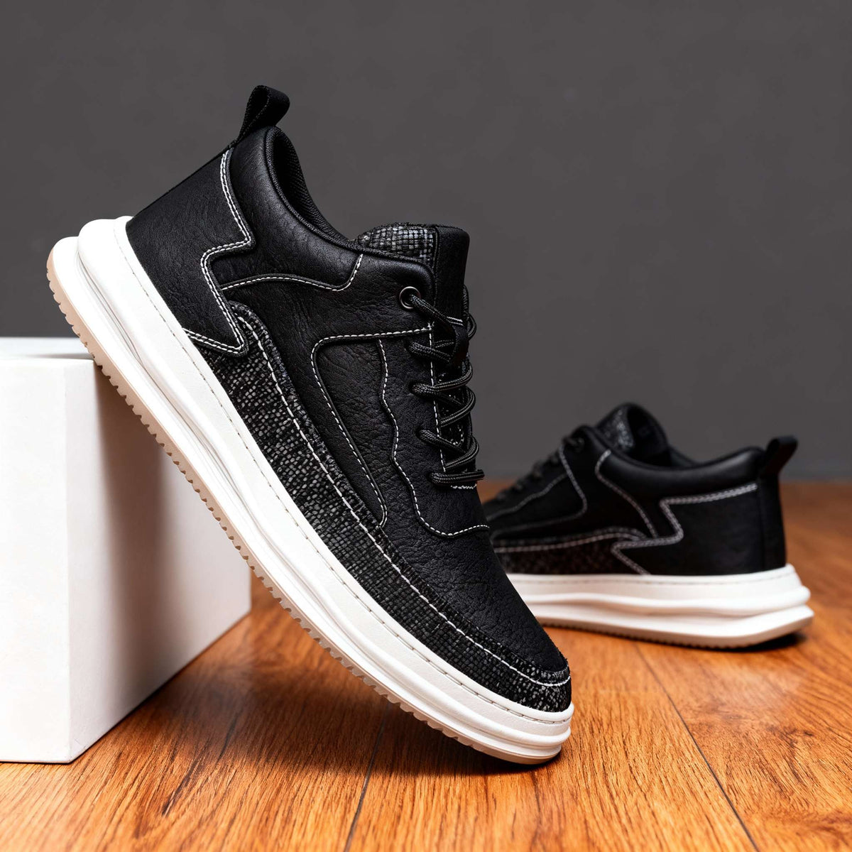 Travis Page | men's Leather Sneakers  - By Qivii