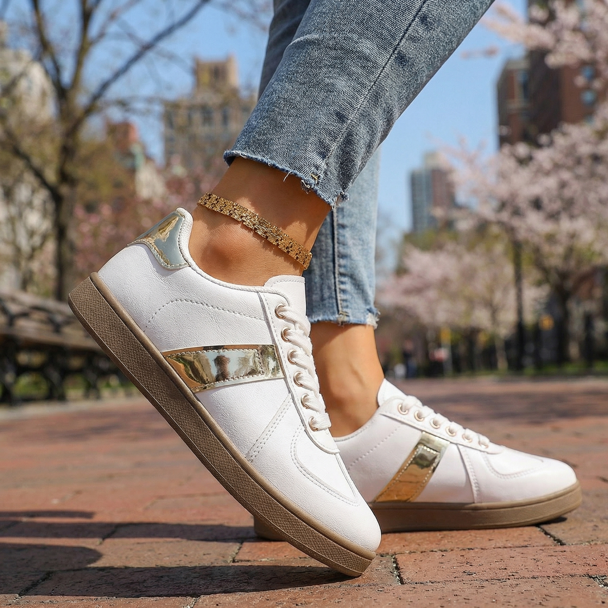 Liora Low-Top Sneakers
