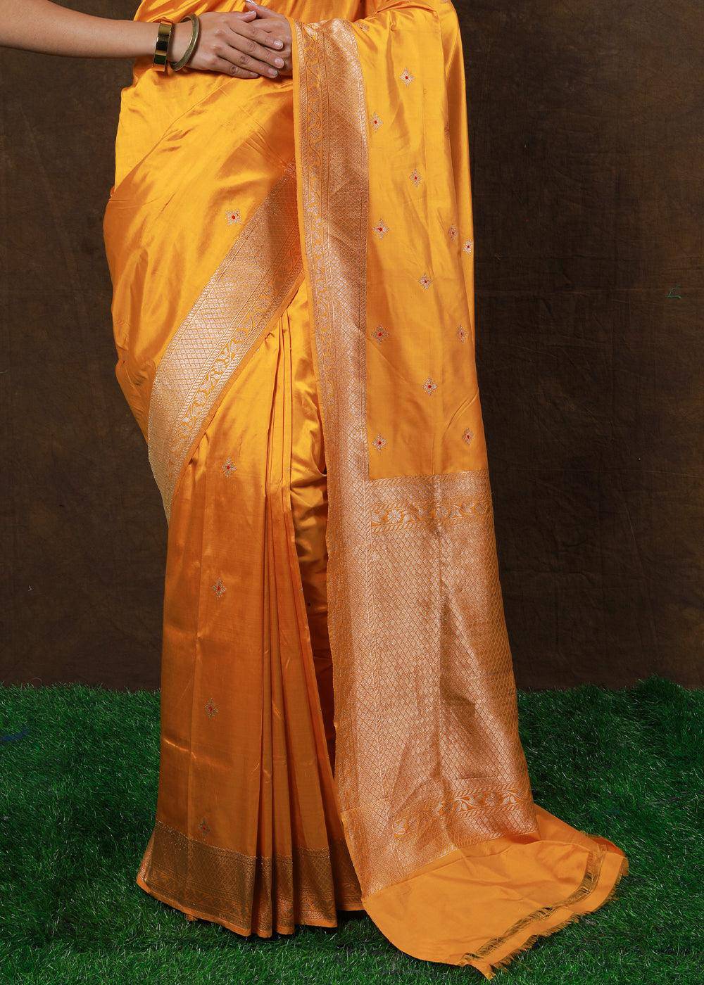 Golden Yellow Hand Woven Pure Katan Silk Saree | Stitched Blouse - qivii