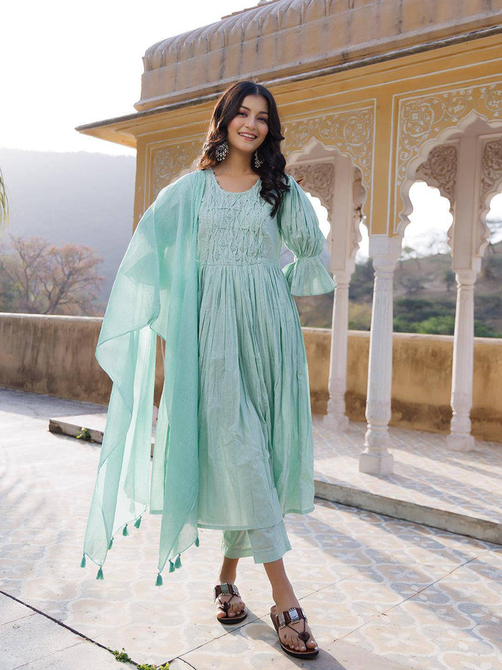 Gossamer Green Kurta Set - qivii