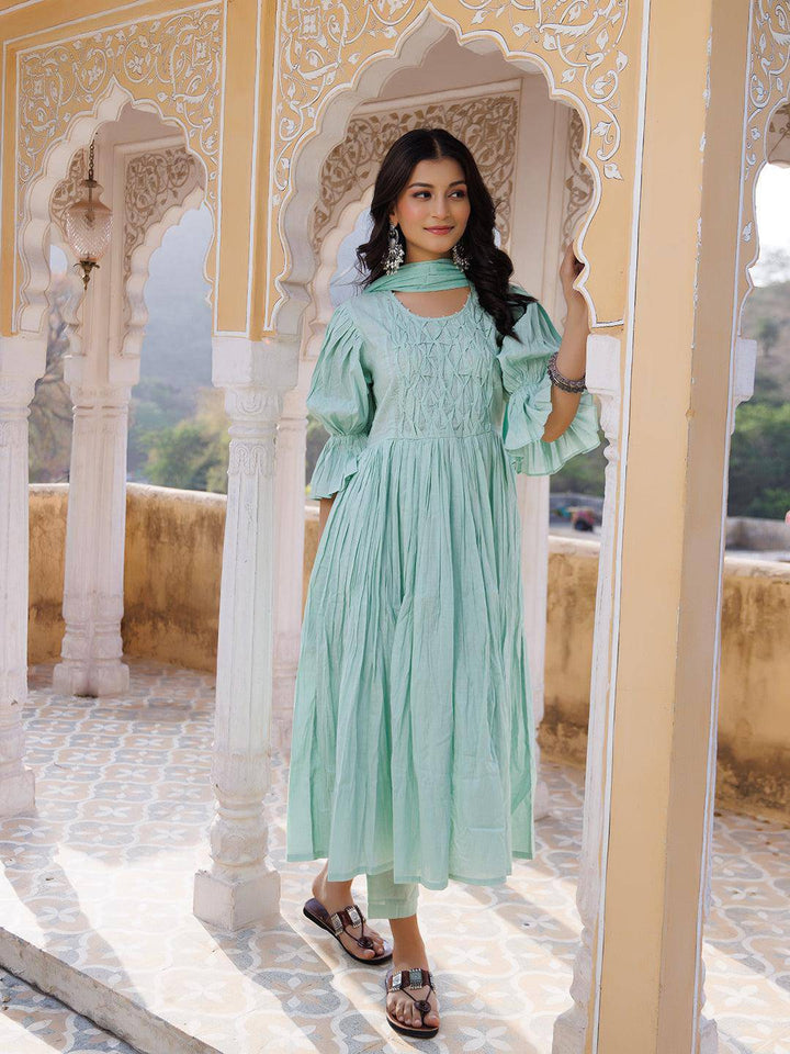 Gossamer Green Kurta Set - qivii