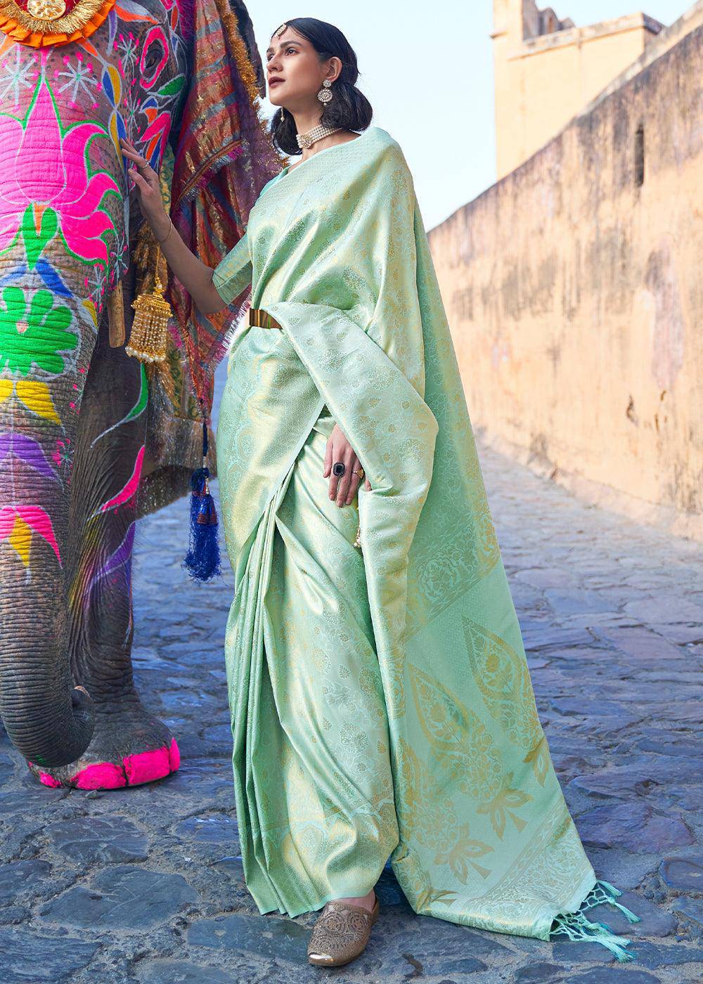 Green Soft Handloom Weave Kanjivaram Silk Saree | Stitched Blouse - qivii