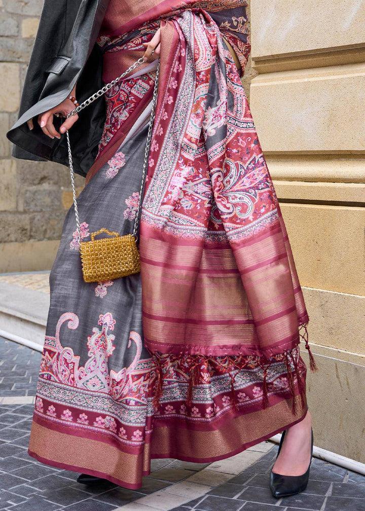 Grey & Pink Digital Floral Printed Silk Saree | Stitched Blouse - qivii