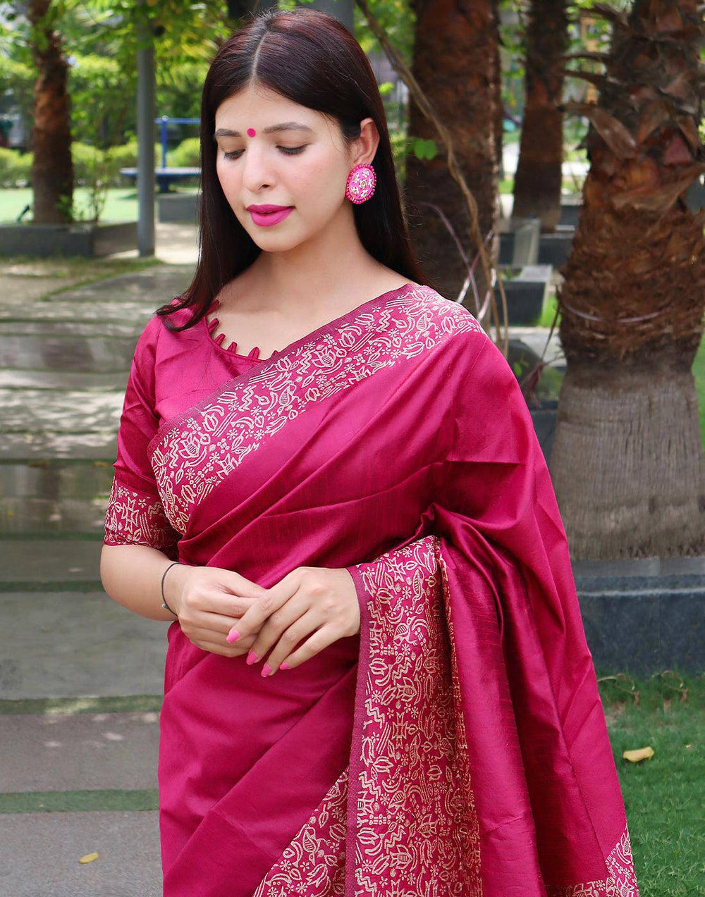 Hot Pink Handloom Raw Silk Saree | Stitched Blouse - qivii