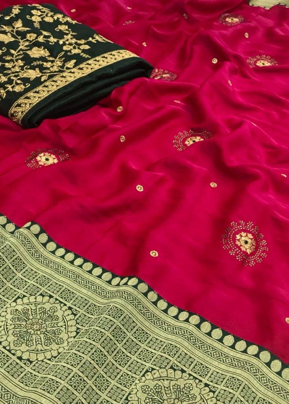 Hot Pink Woven Paithani Saree | Stitched Blouse - qivii