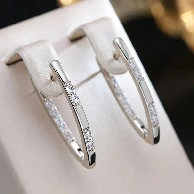 Verfijnde oorbellen met zirconia stenen  - By Qivii