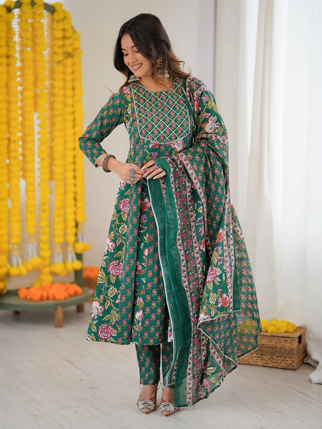 Janasya Women's Green Pure Cotton Floral Printed Yoke Design Anarkali Kurta Set