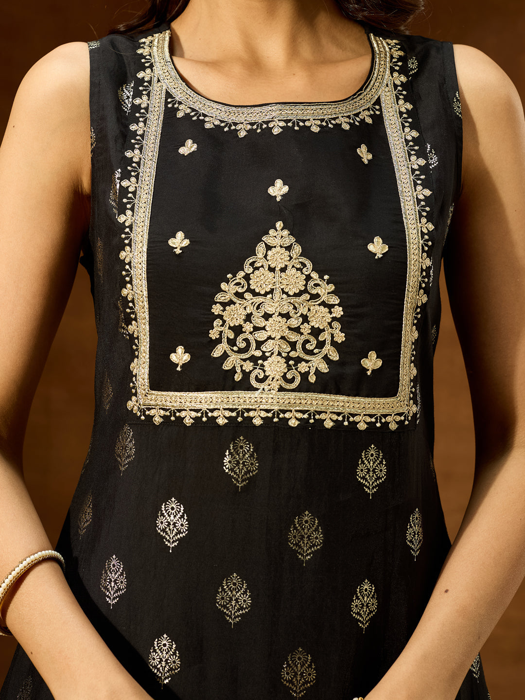 Janasya Women's Black Chanderi Yoke Embroidered Straight Kurta