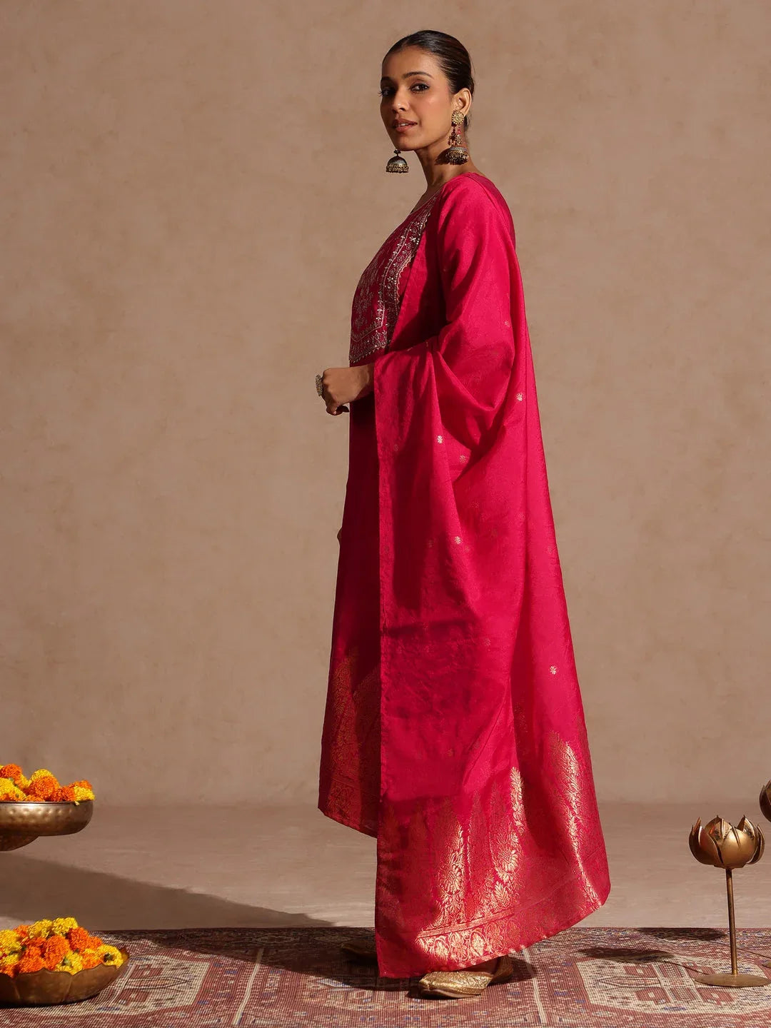 Janasya Women's Pink Silk Blend Zari Yoke Embroidered Straight Kurta Set