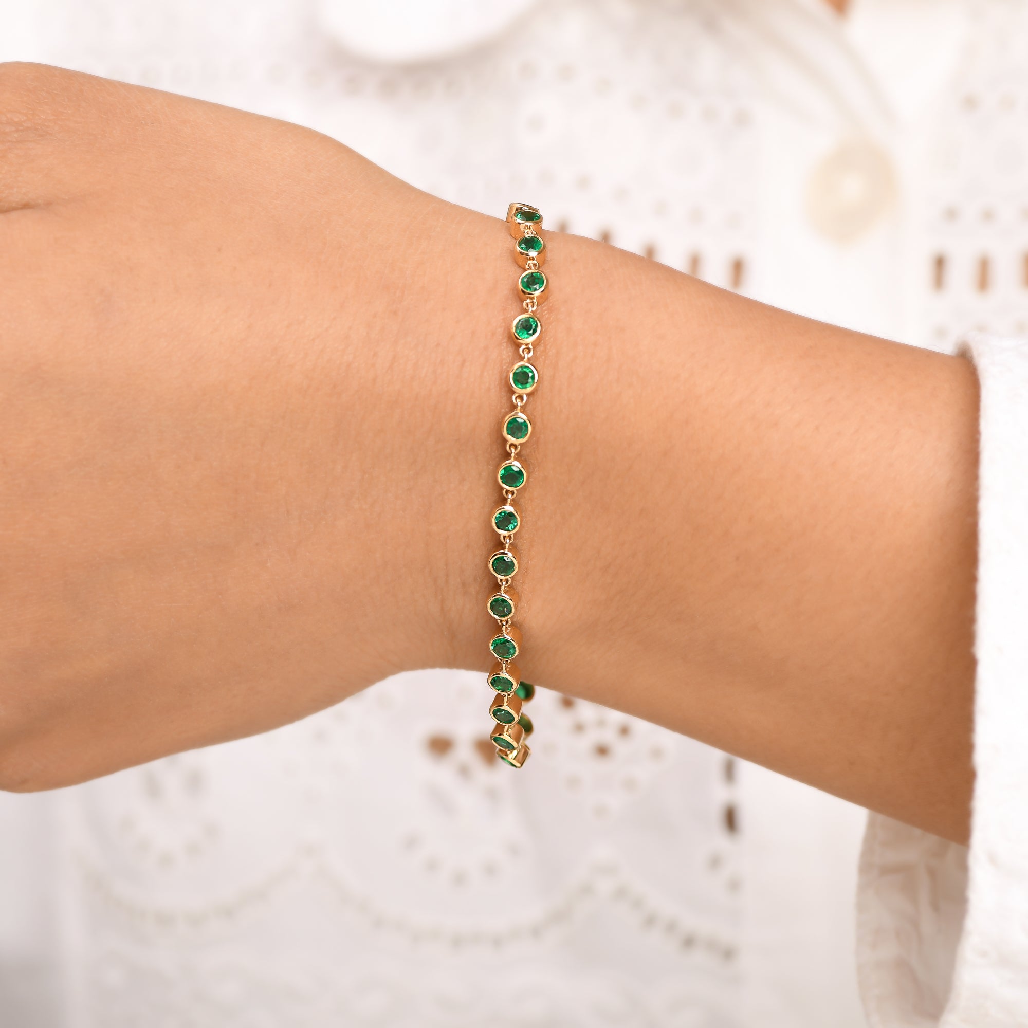 Emerald Round Link Chain Bracelet