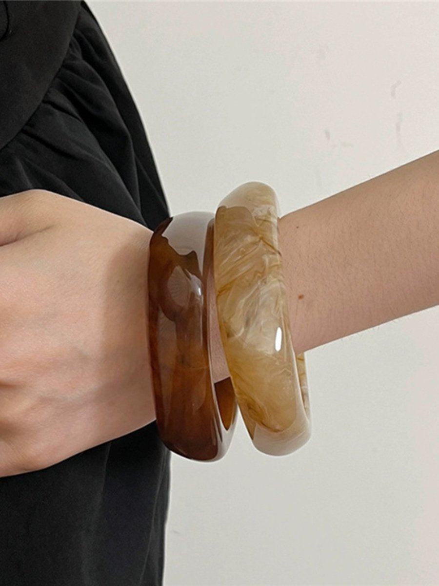 Fashionable Special-Shaped Resin Bracelet  - By Qivii