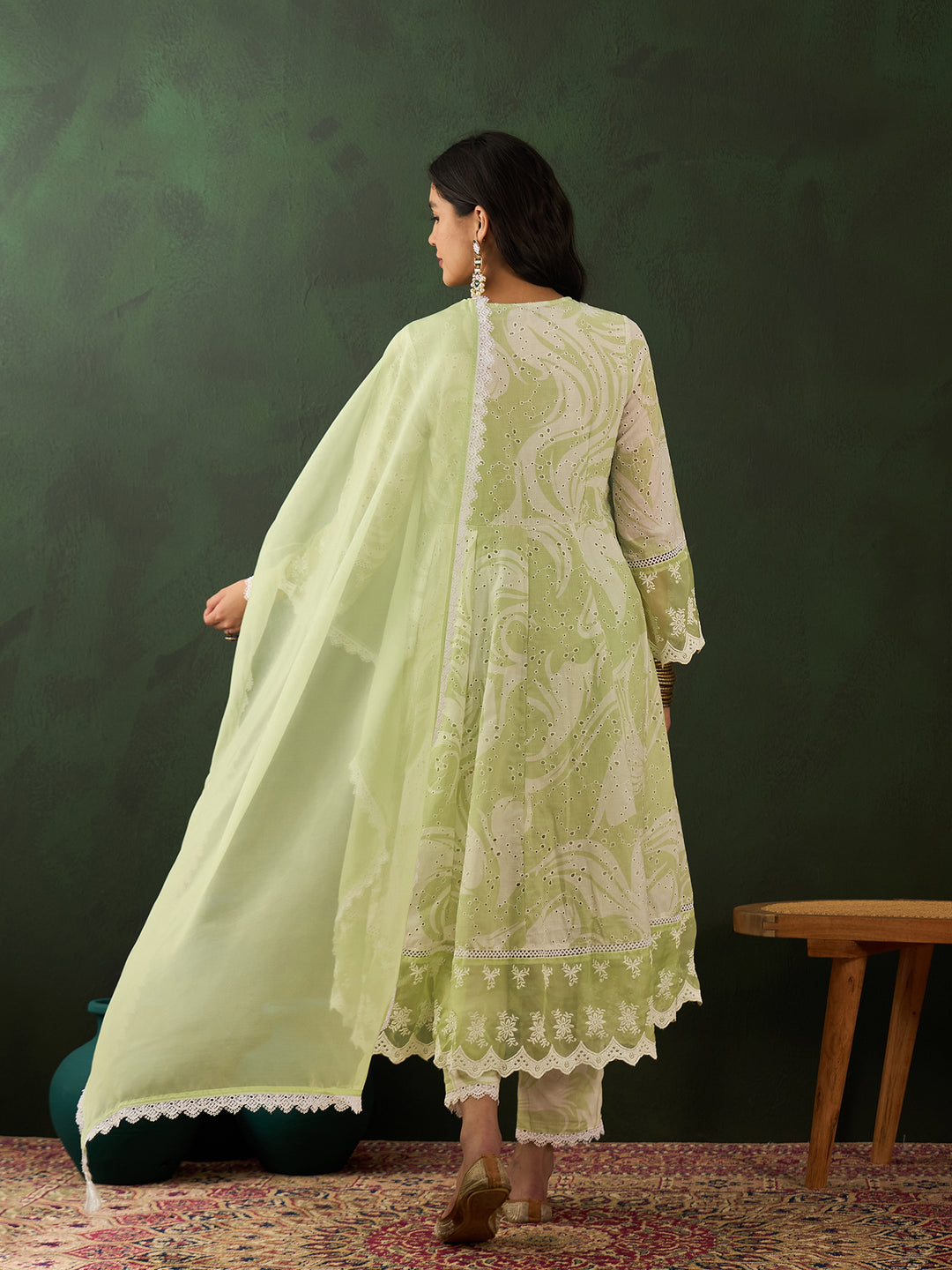 GREEN COLOR COTTON BLEND PURE COTTON EMBROIDERED KURTA SET