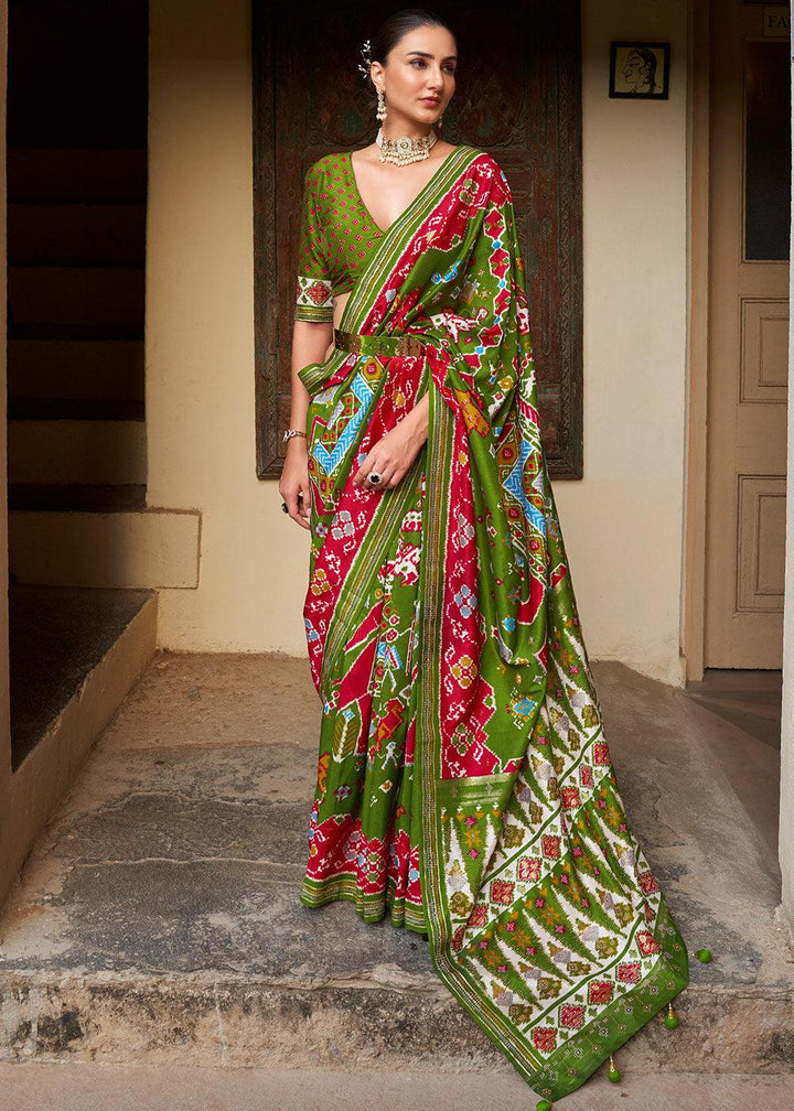 Kelly Green Printed Patola Silk Saree with Zari Border & Tassels on Pallu | Stitched Blouse - qivii