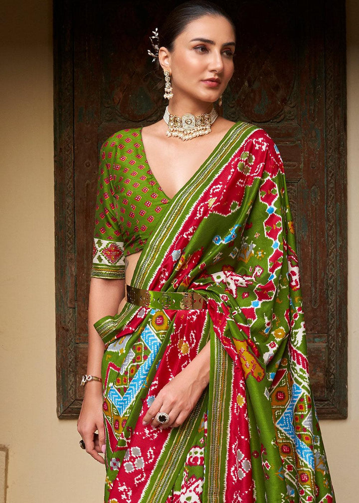 Kelly Green Printed Patola Silk Saree with Zari Border & Tassels on Pallu | Stitched Blouse - qivii