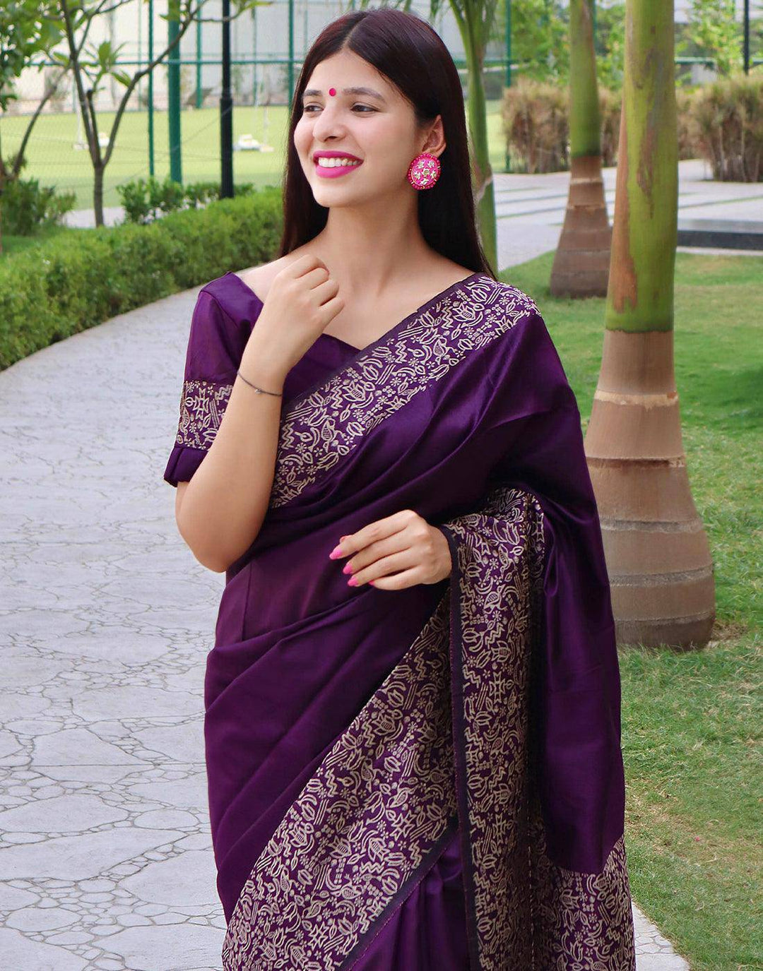 Mardi Gras Purple Handloom Raw Silk Saree | Stitched Blouse - qivii