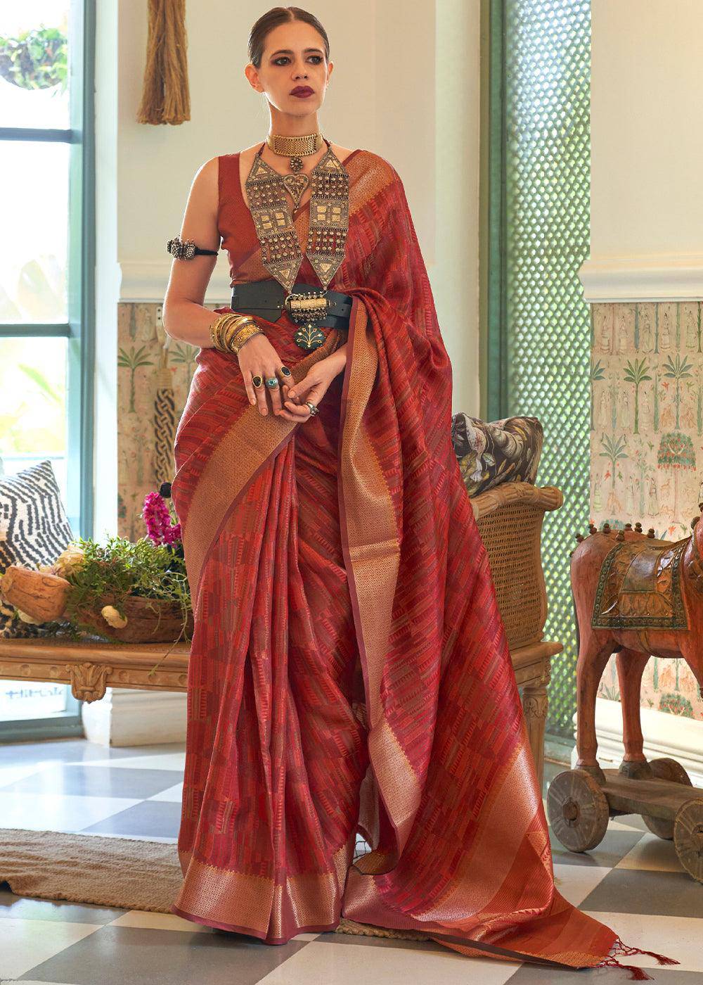 Maroon Red Two Tone Handloom Weaving Organza Silk Saree : Top Pick | Stitched Blouse - qivii