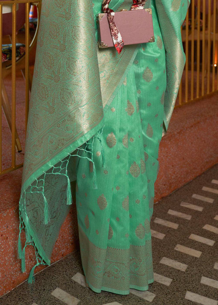 Medium Spring Green Handloom Weaving Tussar Silk Saree | Stitched Blouse - qivii