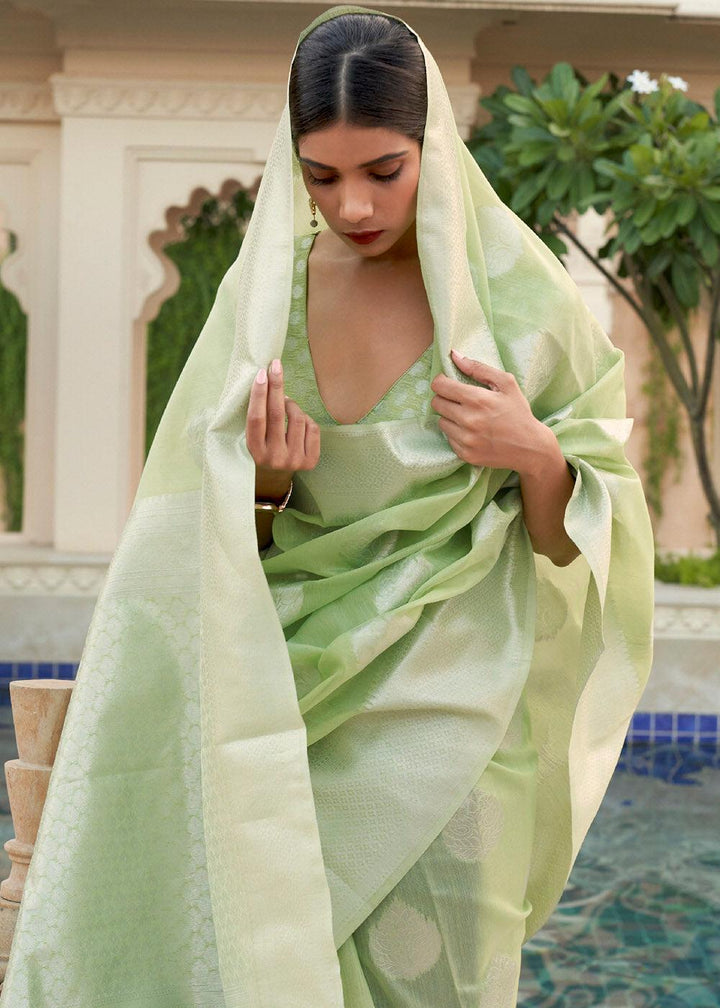 Melody Green Woven Linen Silk Saree | Stitched Blouse - qivii