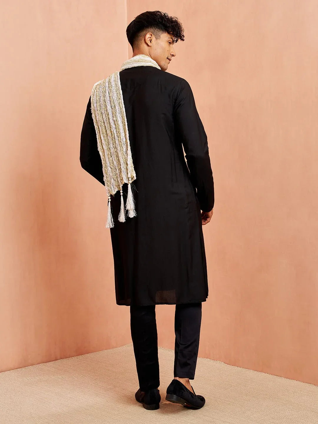 Men's Black Silk Blend Kurta Pyjama Set with Solid White Crushed Dupatta