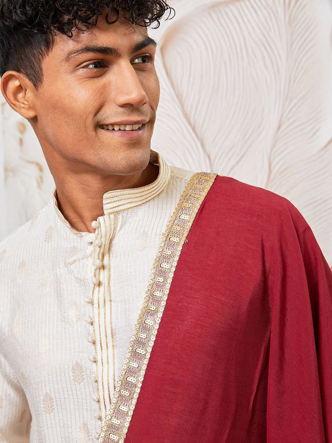 Men's Cream Gold Jacquard Zari Kurta with Pyjama and Maroon Lace Border Dupatta Set