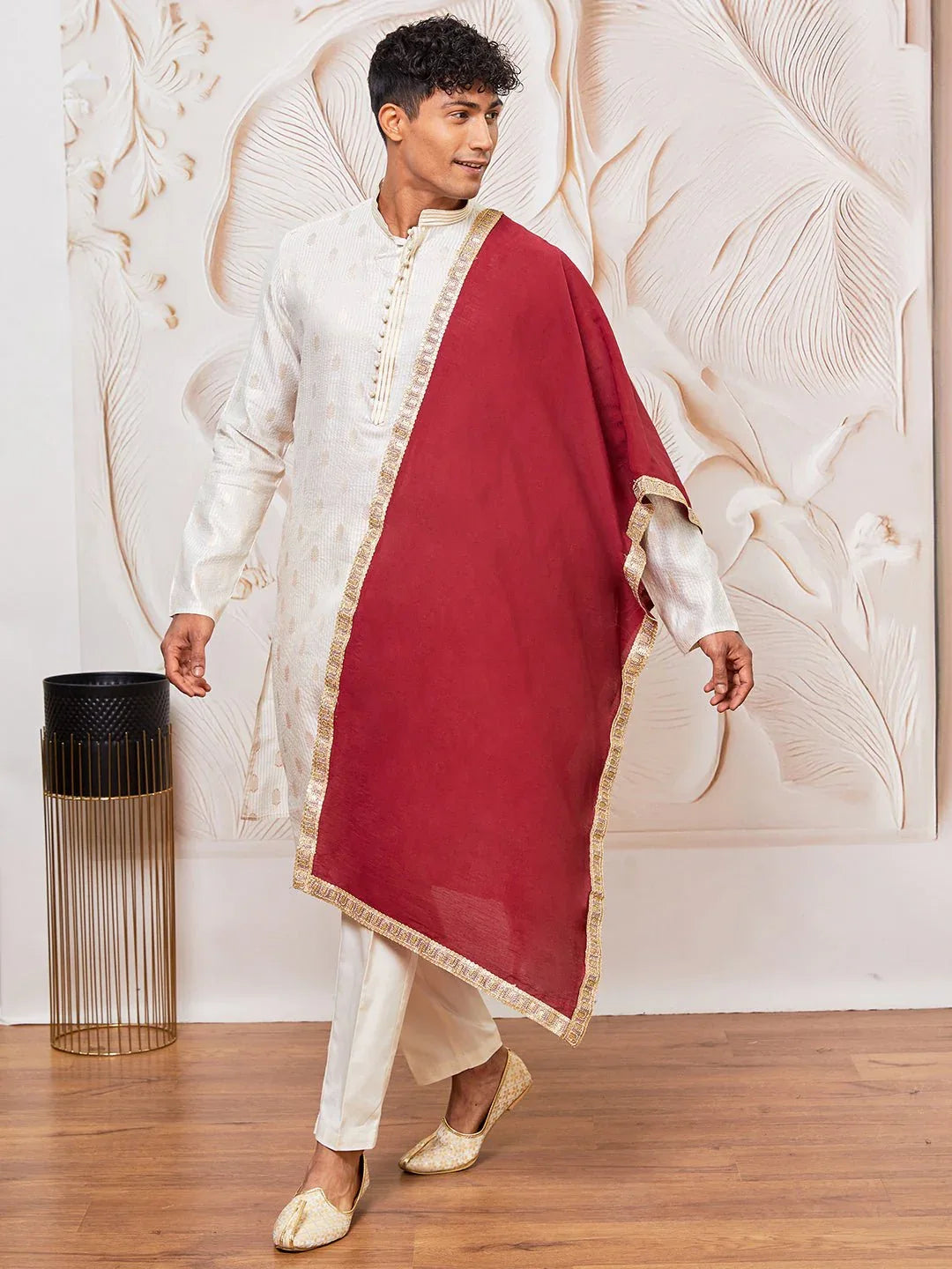 Men's Cream Gold Jacquard Zari Kurta with Pyjama and Maroon Lace Border Dupatta Set