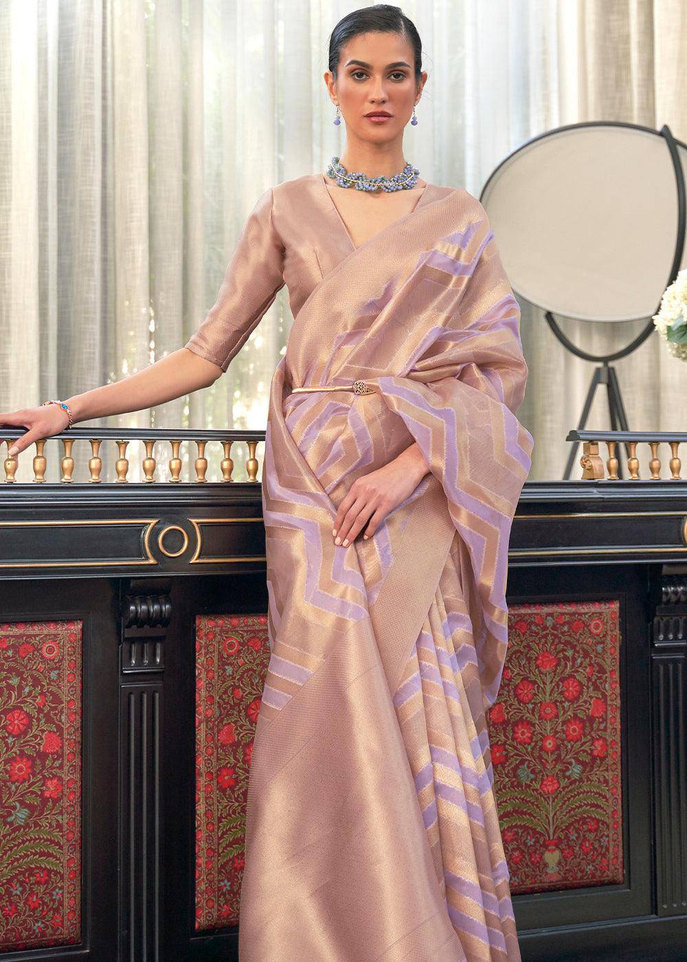 Moderate Purple Lehariya Handloom Weaving Organza Silk Saree | Stitched Blouse - qivii